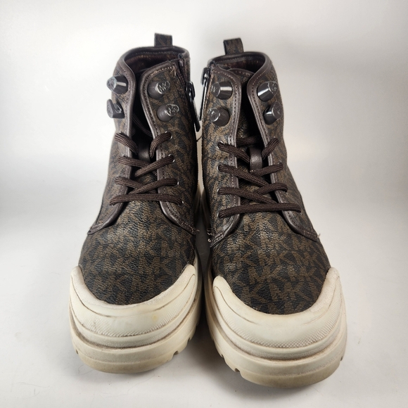 MICHAEL KORS Girls Payton Boot Size 2 Brown Lug Sole Signature Logo Textile - Picture 5 of 13